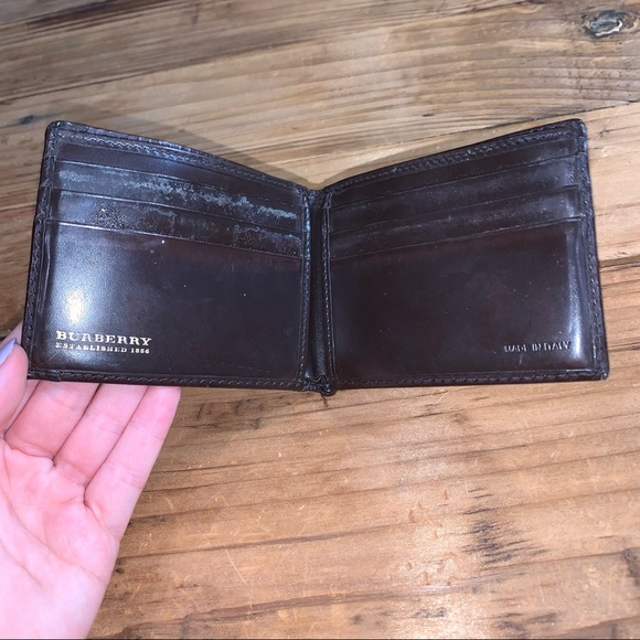 Authentic Burberry Wallet - Picture 7 of 7